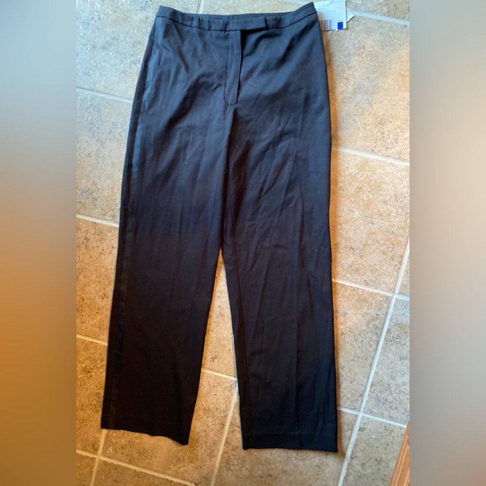 NWT Liz Claiborne - Black high rise trousers with satin stripes on sides Size: 8